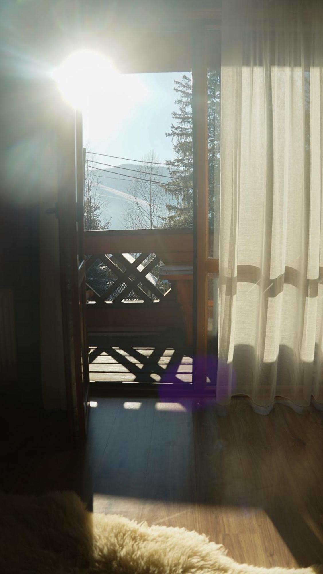 Karpatski Dzherela Jaremtsje Buitenkant foto