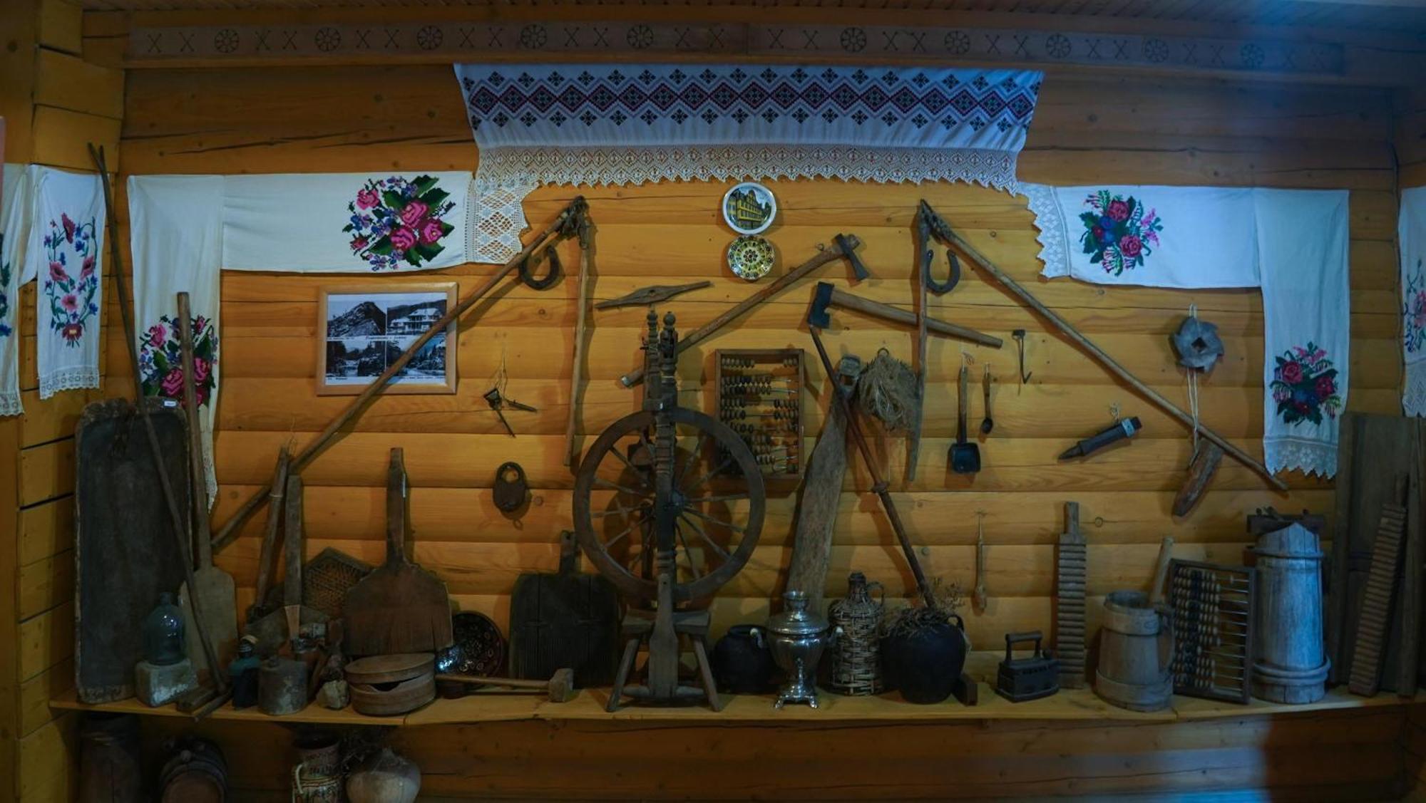 Karpatski Dzherela Jaremtsje Buitenkant foto